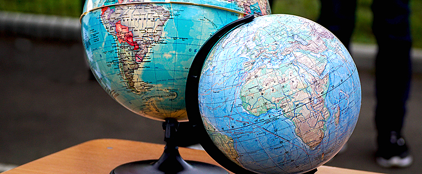 Недвижимости за рубежом у Александра Бречалова нет