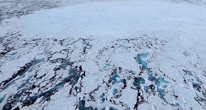 Антарктические ледники прогнулись из-за талой воды