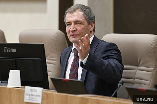 Спикер думы Екатеринбурга бросил мэру новый вызов и подал сигнал губернатору