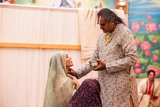 Сати Казанова получила монашеский статус в первый день нового года