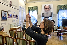 В Музее Толстого на Пречистенке открылась выставка "Они разрывают меня на части"