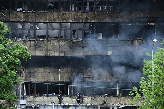 МЧС назвало число спасенных из горевшего московского бизнес-центра