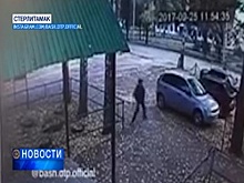 Из-за двойки школьник разбил машину учителя