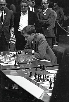 Легенда шахмат Бобби Фишер: Гений симпатизировал нацистам, ненавидел евреев и свою собственную страну