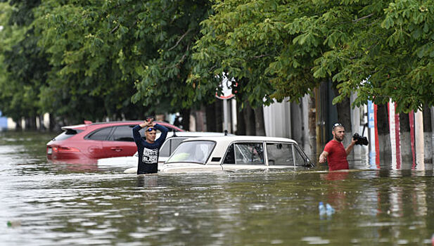 Как эксплуатировать машину после ливня – эксперт