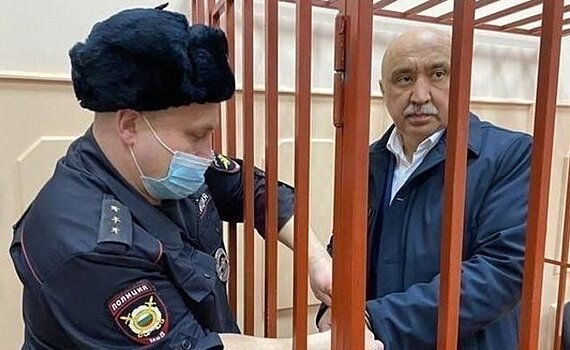 Экс-ректора КФУ Ильшата Гафурова начнут судить 12 мая