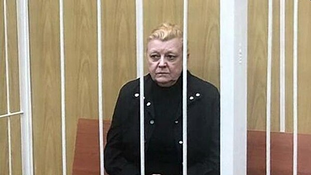 Суд взыскал полмиллиона рублей с Дрожжиной в пользу дочери Баталова