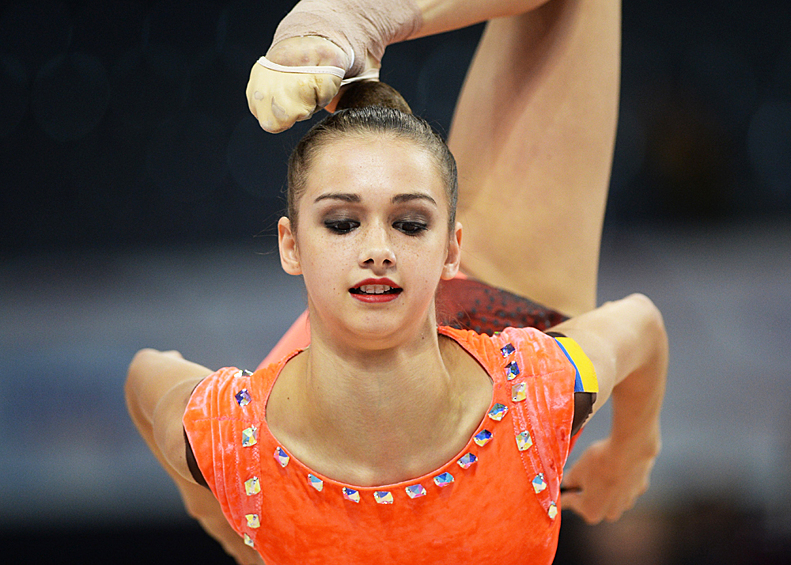 Элеонора Романова — 21-летняя российская, ранее украинская, гимнастка. Чемпионка Украины среди юниорок 2013 года. За Россию выступает с сентября 2016 года. 