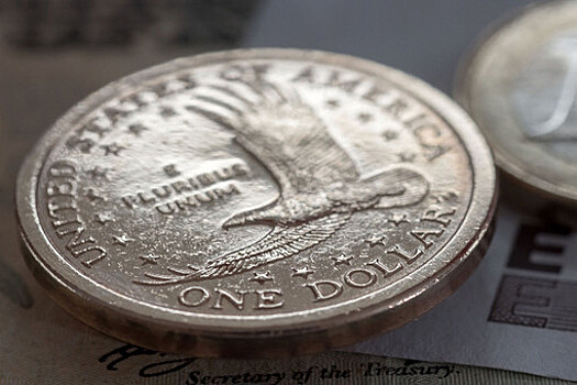 Дан прогноз по курсу доллара на 2022 год