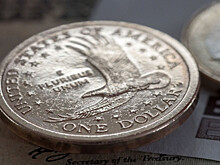 Дан прогноз по курсу доллара на 2022 год