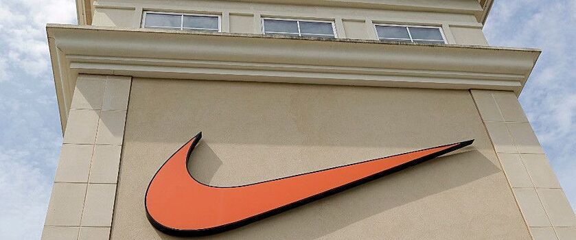 Топ-менеджер Nike уволилась после статьи о бизнесе ее сына по перепродаже кроссовок