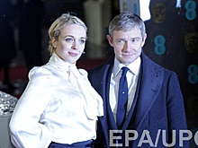 Актер из сериала «Шерлок» расстался с Амандой Аббингтон
