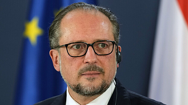 Глава МИД Австрии выступил против того, чтобы «рушить все мосты» с Россией