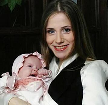 Юлия Барановская опубликовала архивное фото с дочерью от Андрея Аршавина: «Я на 15 килограммов больше»