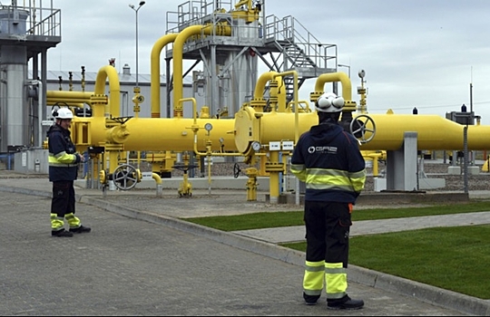 Польша и страны Прибалтики отвергли предложенный потолок цен на нефть из РФ