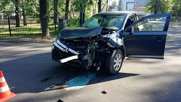 Иномарка и отечественный автомобиль не поделили дорогу на Вологодчине, пострадали три человека