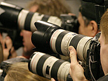 Активисты пикетировали «Интер» из-за показа концерта ко Дню Победы