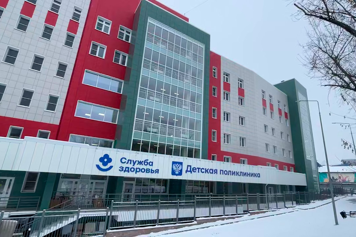 Губернатор Игорь Кобзев: В Иркутске введено в эксплуатацию новое девятиэтажное здание детской поликлиники №10