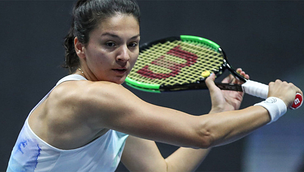 Гаспарян и Александрова вышли во второй круг турнира в Истбурне