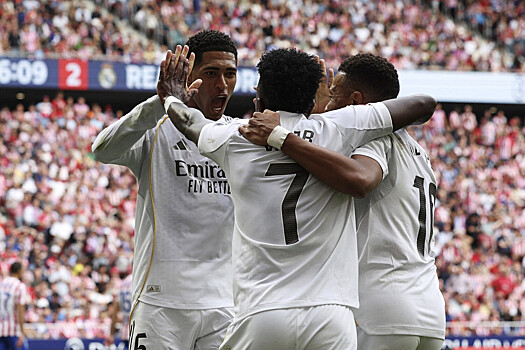 Футболистов мадридского «Реала» освистали по приезду в Казахстан