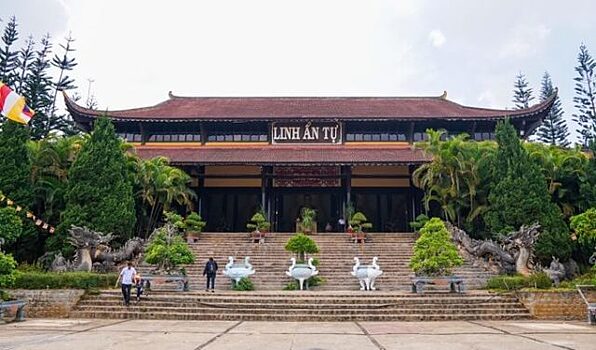 Рядом с Далатом строят гигантскую статую Гуаньинь