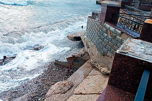 В Крыму на ремонт берегоукрепительных сооружений выделят 10 млрд рублей