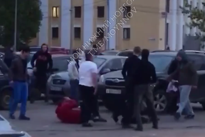 Полицейские проверяют информацию о драке в Автозаводском районе