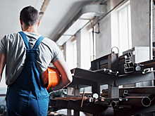 Уральский рабочий отсудил у завода 1,5 млн рублей за изувеченную руку