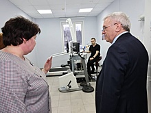 Председатель Заксобрания Евгений Люлин посетил спортивную базу на Бору