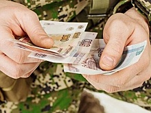 В России с 1 октября увеличат зарплаты военным, росгвардейцам, полицейским и пожарным