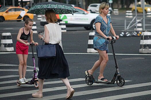 Москвичам пообещали теплый дождливый июнь