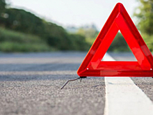 В Мордовии пьяный водитель на иномарке врезался в столб