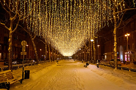 Власти потратят более 1 млн рублей на содержание иллюминаций в центре Кемерова