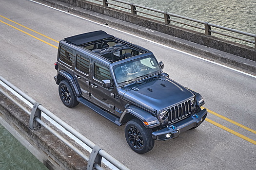 Jeep уличили в обмане с характеристиками гибридных внедорожников