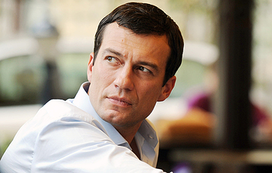 Вот как сейчас выглядит красавец актер Андрей Чернышов: постарел, ушел в тень