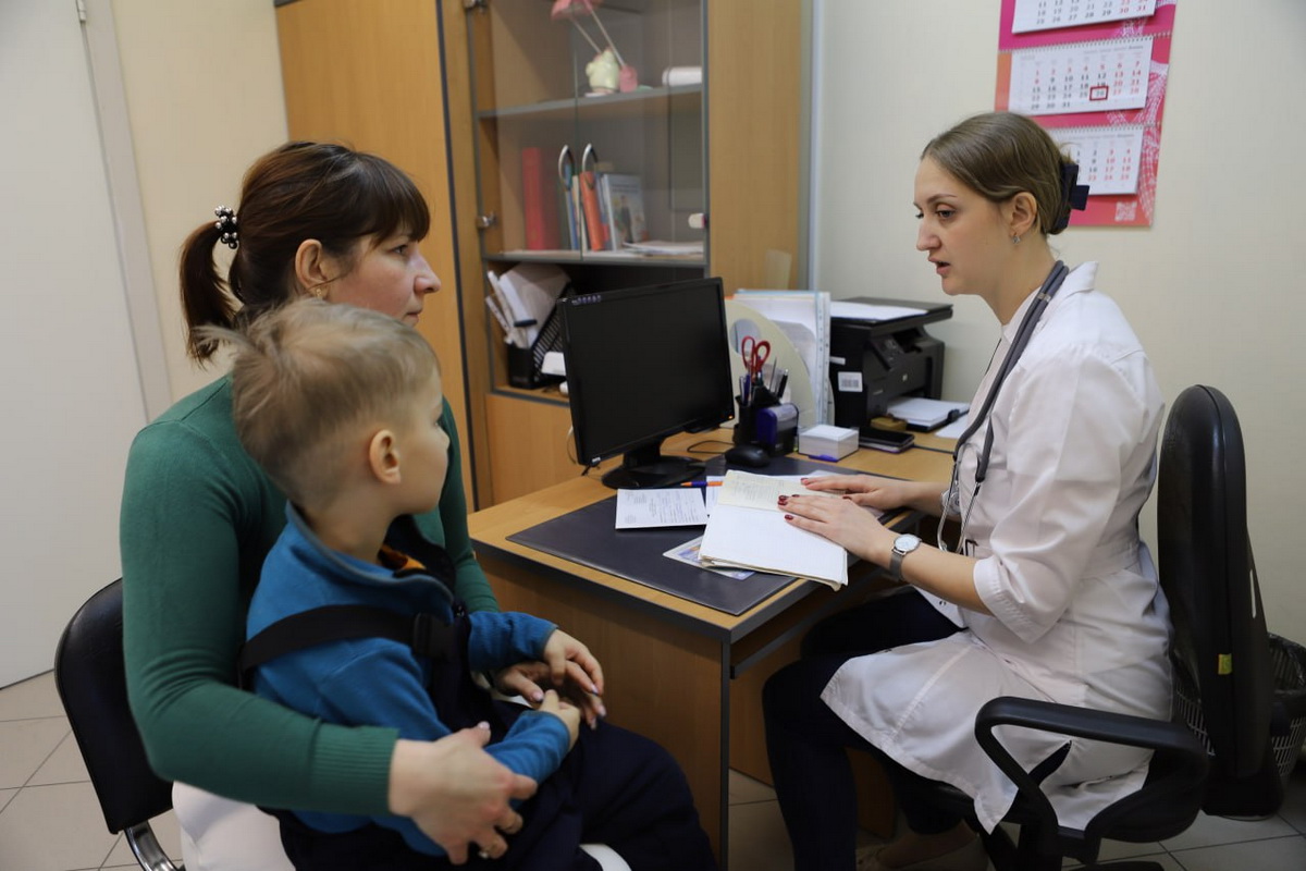 В Иркутске организовали медосмотр детей участников СВО