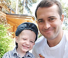 Футболист Александр Кержаков и его экс-жена подписали мировое соглашение ради сына