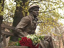 Бронзовый Александр Володин