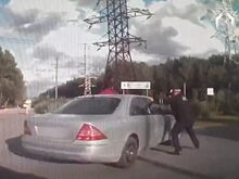 Забег борца с коррупцией попал на видео