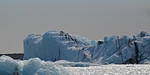 Гигантский айсберг у Ледника Судного дня пришел в движение