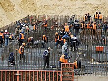 Строителям Восточного выплатили долги