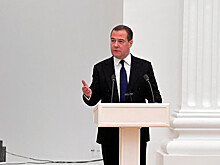 Медведев заявил, что коллапса в экономике России не будет