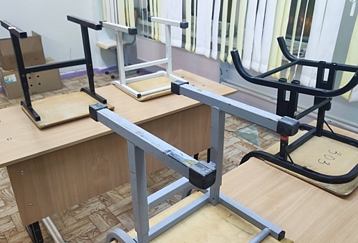 Омским педагогам объяснили, когда повысят их зарплаты