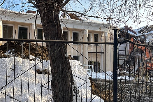 Горсовет разрешил застроить территорию старой инфекционки в центре Новосибирска