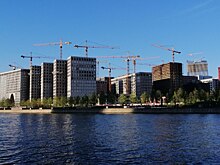 Жить у воды: сколько стоят квадратные метры рядом с водоемами
