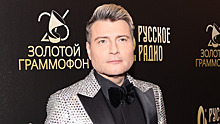 Николай Басков вышел в свет с обручальным кольцом по цене «однушки» в Москве