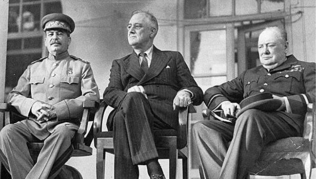 Что Рузвельт, Черчилль и де Голль говорили о Сталинградской битве