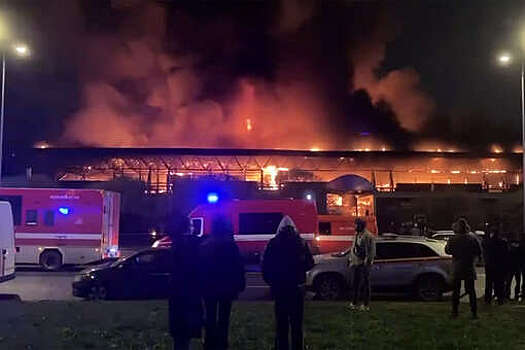 Mash на Мойке: под завалами Правобережного рынка нашли останки второго погибшего