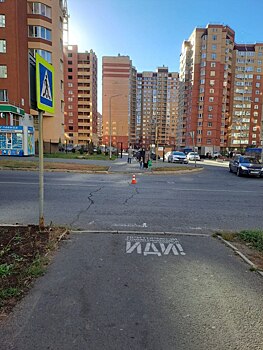 В Оренбурге на улице Поляничко под колеса авто попала школьница