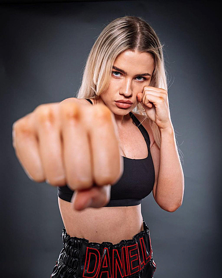 Фотография из соцсетей Даниэллы Хемсли